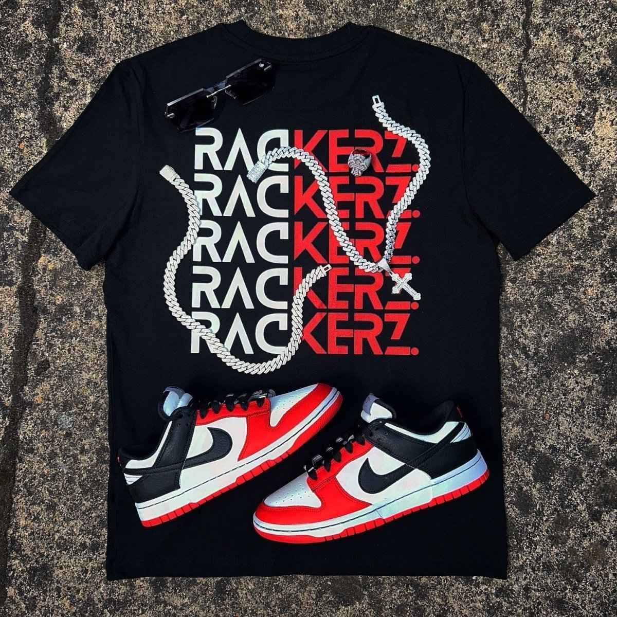 SIGNATURE LOGO GRAPHIC TEE - BLACK & RED