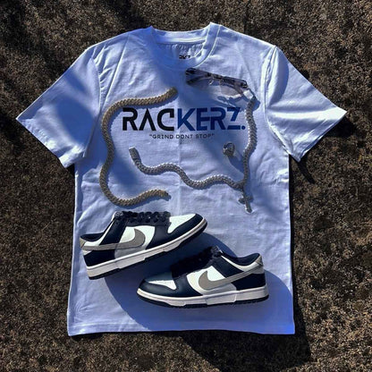 SIGNATURE LOGO GRAPHIC TEE - WHITE & BLUE