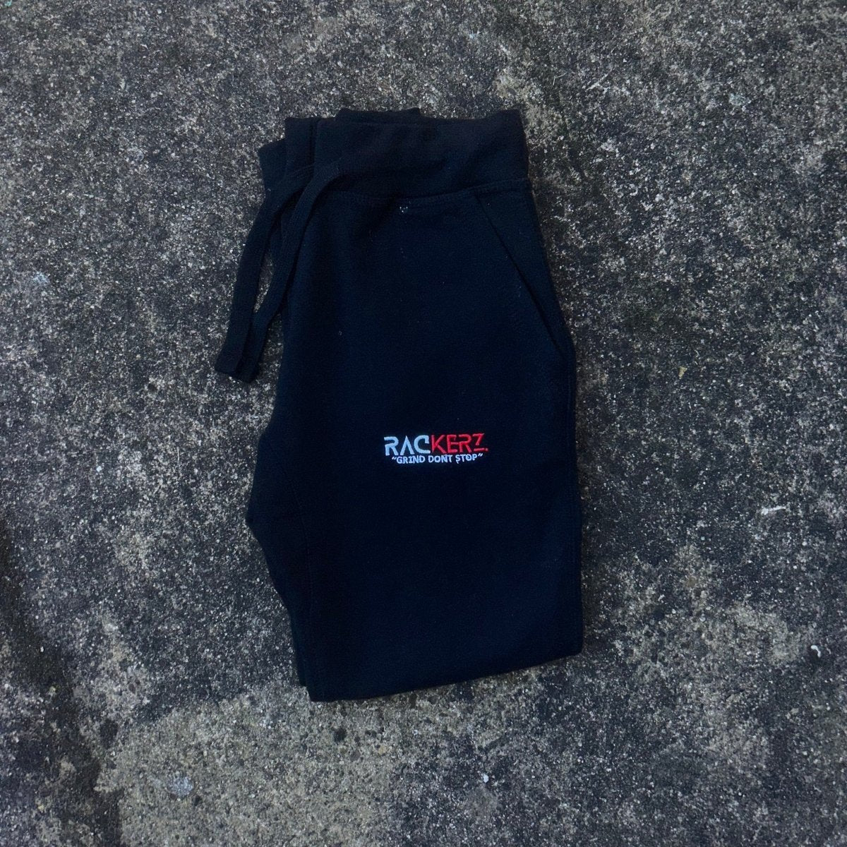 SIGNATURE LOGO TRACKSUIT - BLACK - RACKERZWORLD